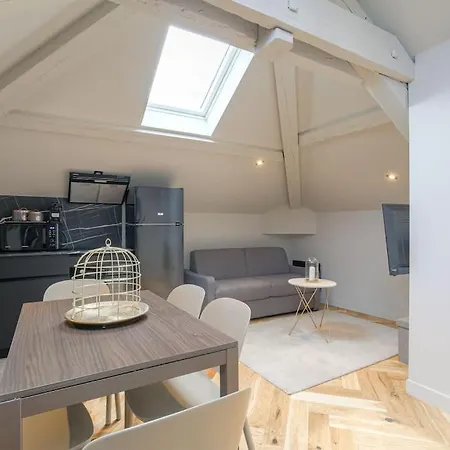 Bel T3, Bien Equipe, Appartement Écully