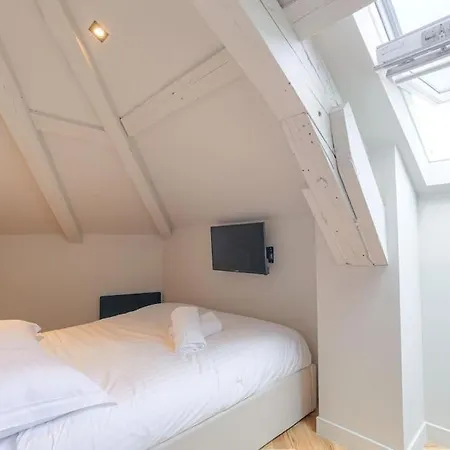 Bel T3, Bien Equipe, Appartement Écully